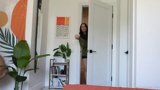 Aidra Fox with jakknife