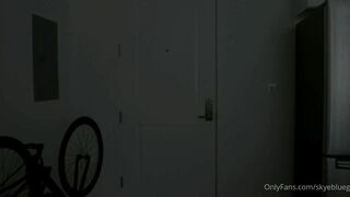 Skye Blue Odette Fox Threesome With Air Thugger Onlyfans