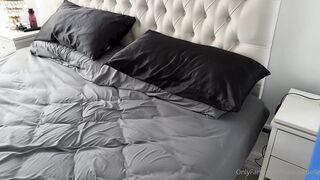 N.B OF - Blue Tights Solo