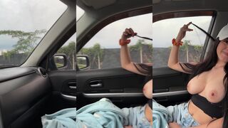 iamsamy.c naked in car onlyfans