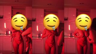 Lucky Rajor Titties Play