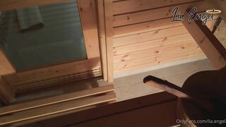 Lia Engel Stuck in the Gym-he takes advantage of my situation