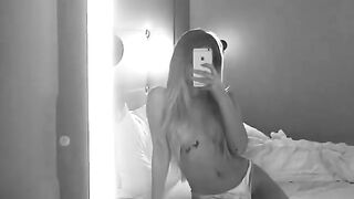 Lottie Moss - Topless (Video 1)