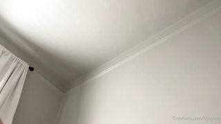 Ivy sexy MILF pussy play orgasm