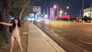Nicole Niagara Slutty in the Streets - Caught, Masturbating, & Showing Off (pt2)