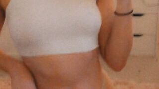 xlilyh Onlyfans (Video 18)