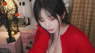 Yoon Ying ASMR - Ear cupping + ear massage/이어커핑+귀마사지