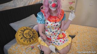 Miss Malorie Switch: Cucky The Clown
