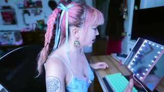 Lilredvelvet: Owns Your Wife