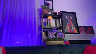 Louisa Khovanski Live Show