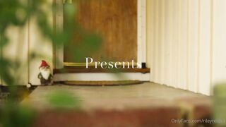 Riley Reid Chill Hangout Facial Video Leaked