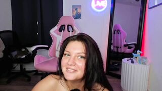 emilyjones cam show