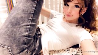 BELLE DELIPHINE SHOW BOOBS AGAIN x2 (Video 1)