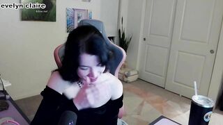 evelynclaire at Chaturbate October-31-2024_04-43-34