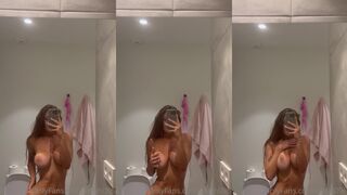 k8lyn096 naked tits in mirror onlyfans