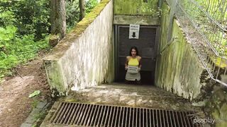 pissplay 24.07.12. nuria the public urinal