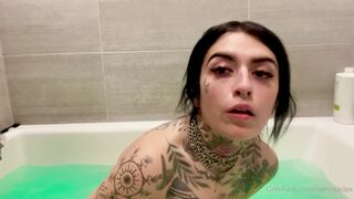 Sierra Jade OnlyFans soapy bathtub video