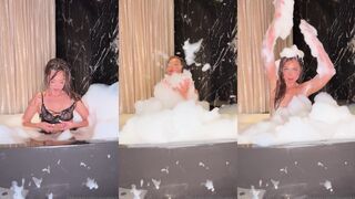 R.R OF - Bubbles