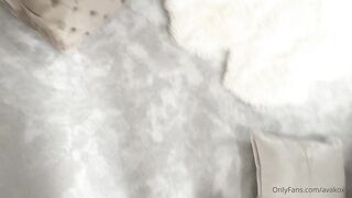 ava n victoria threesome